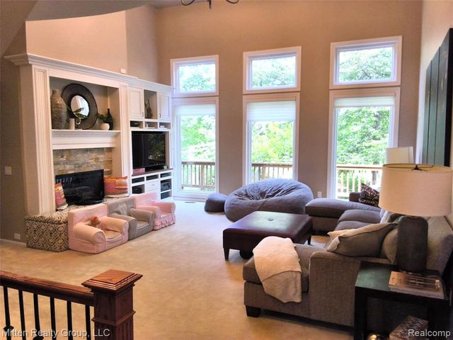 3351 Red Fox Court, West Bloomfield, MI 48324