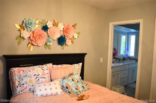 3351 Red Fox Court, West Bloomfield, MI 48324