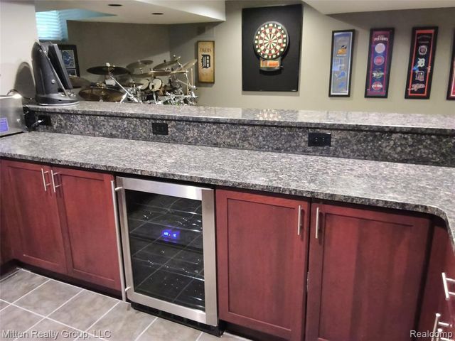 3351 Red Fox Court, West Bloomfield, MI 48324