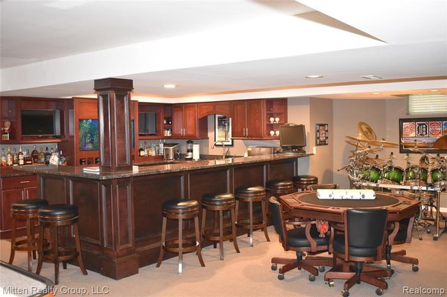 3351 Red Fox Court, West Bloomfield, MI 48324