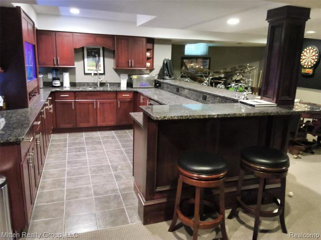 3351 Red Fox Court, West Bloomfield, MI 48324