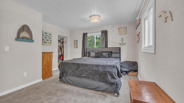 1151 Franklin DRIVE, Cleveland, WI 53015