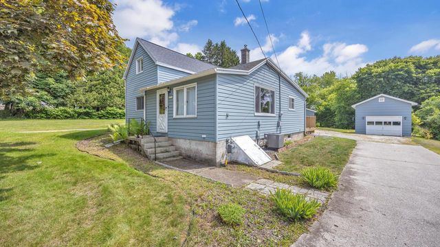 1151 Franklin DRIVE, Cleveland, WI 53015