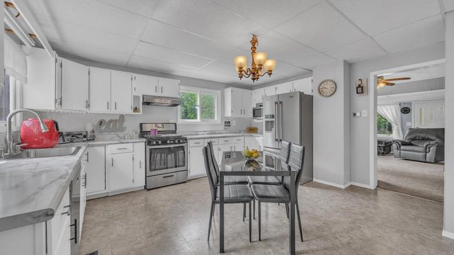 1151 Franklin DRIVE, Cleveland, WI 53015