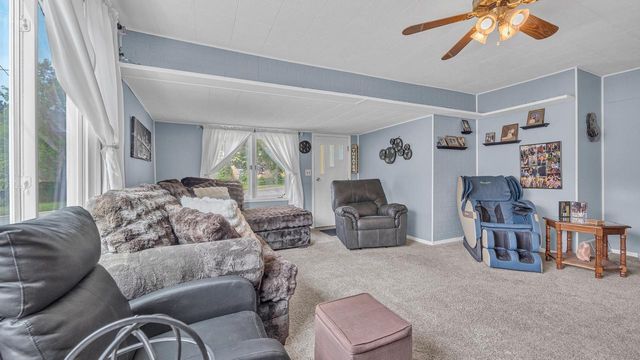 1151 Franklin DRIVE, Cleveland, WI 53015