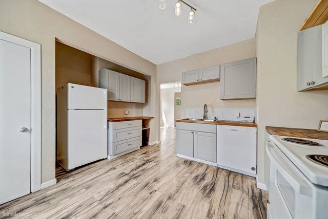 2023 W SHARP Ave, Spokane, WA 99201