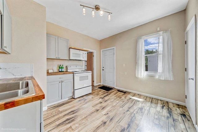2023 W SHARP Ave, Spokane, WA 99201