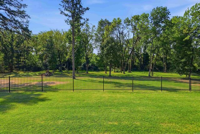 1475 Northwoods Estates Drive, Conway, AR 72032