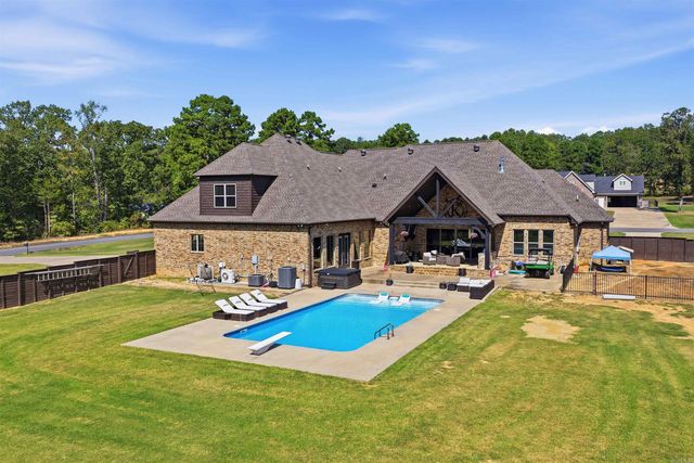 1475 Northwoods Estates Drive, Conway, AR 72032