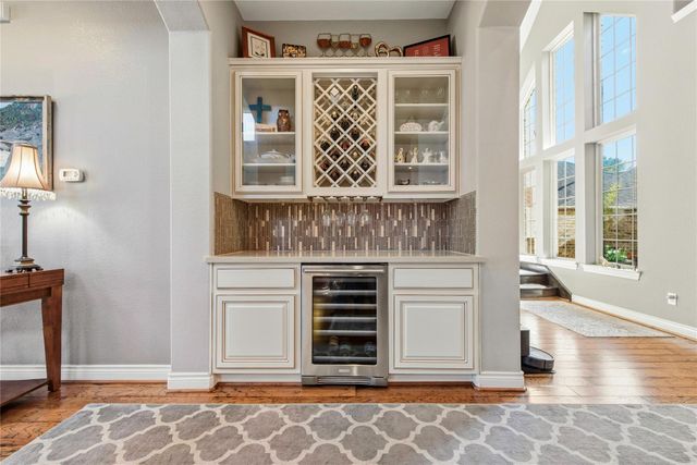 183 Wade Pointe Drive, Montgomery, TX 77316