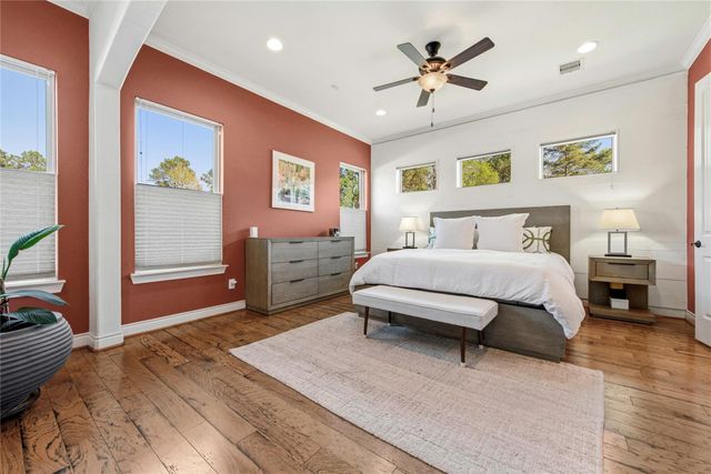 183 Wade Pointe Drive, Montgomery, TX 77316