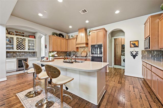 183 Wade Pointe Drive, Montgomery, TX 77316