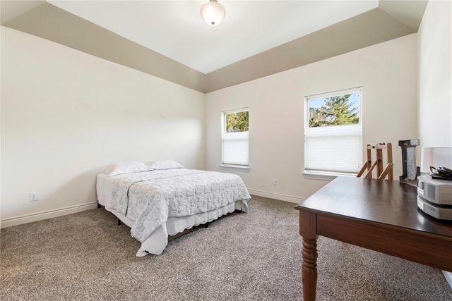 183 Wade Pointe Drive, Montgomery, TX 77316