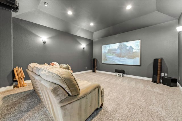 183 Wade Pointe Drive, Montgomery, TX 77316