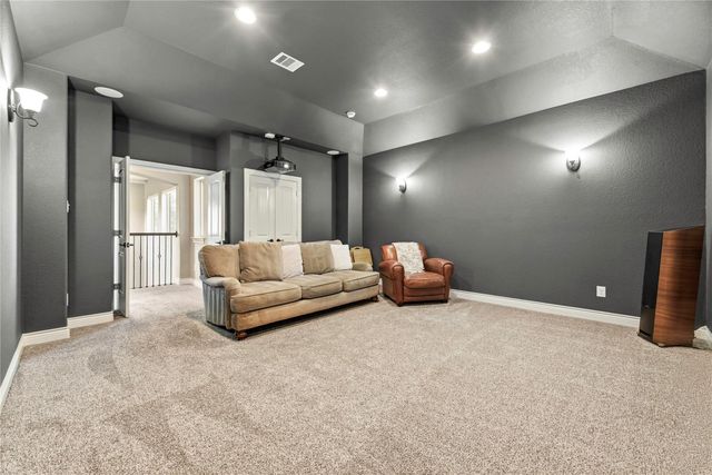 183 Wade Pointe Drive, Montgomery, TX 77316