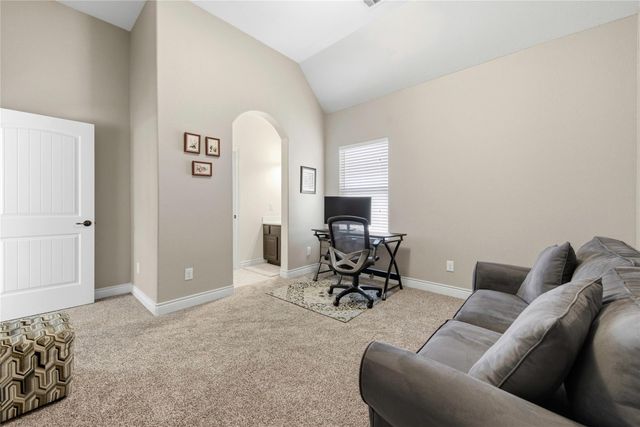 183 Wade Pointe Drive, Montgomery, TX 77316