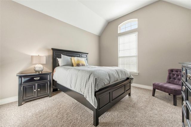 183 Wade Pointe Drive, Montgomery, TX 77316