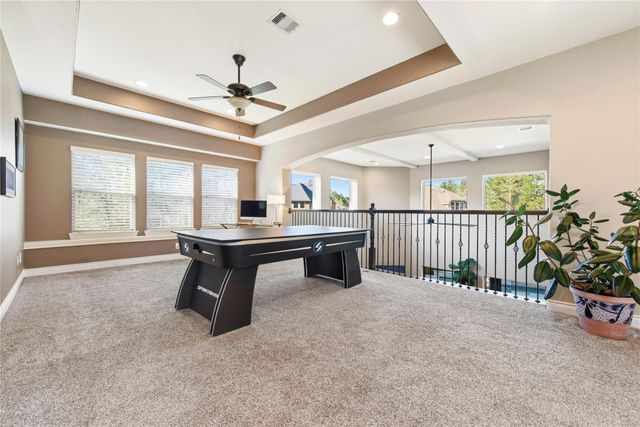 183 Wade Pointe Drive, Montgomery, TX 77316