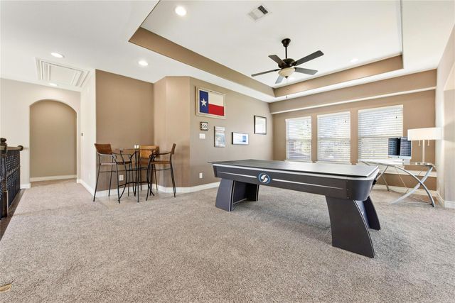 183 Wade Pointe Drive, Montgomery, TX 77316