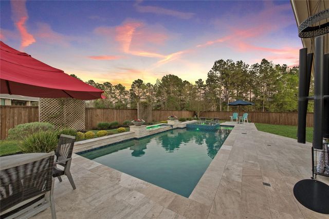 183 Wade Pointe Drive, Montgomery, TX 77316