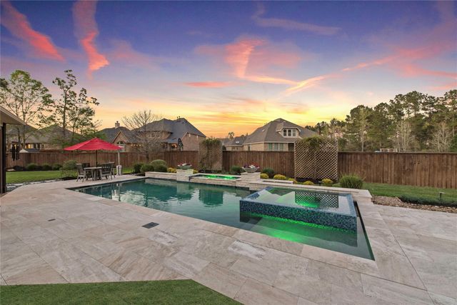 183 Wade Pointe Drive, Montgomery, TX 77316