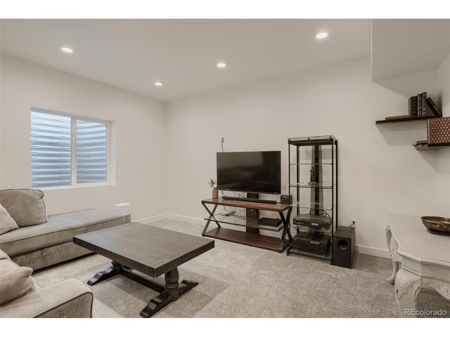 2015 Rosette Pl, Castle Rock, CO 80104