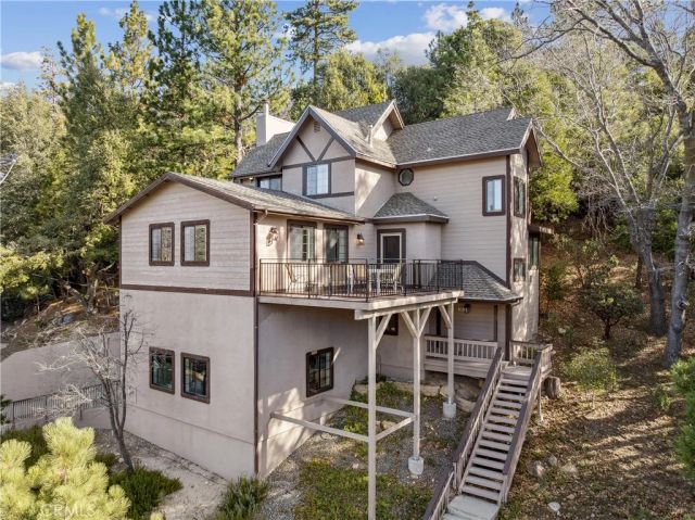 965 Sandalwood Drive, Lake Arrowhead, CA 92352