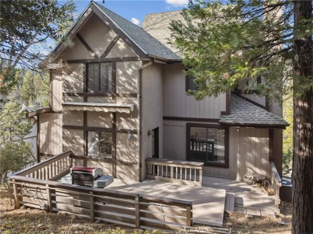 965 Sandalwood Drive, Lake Arrowhead, CA 92352