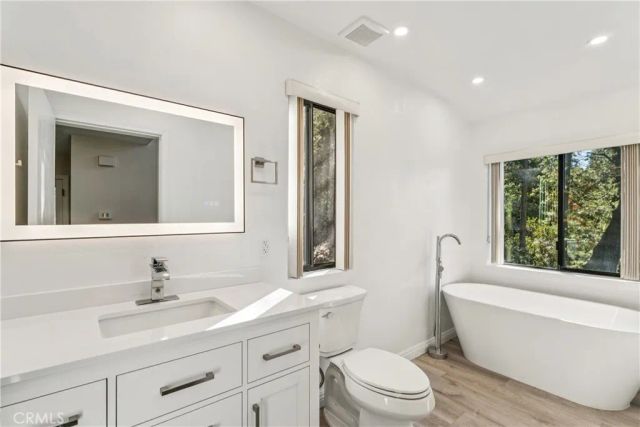 965 Sandalwood Drive, Lake Arrowhead, CA 92352