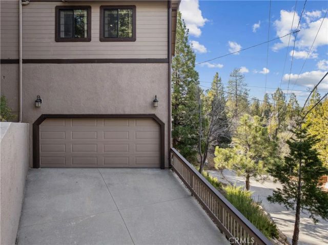 965 Sandalwood Drive, Lake Arrowhead, CA 92352