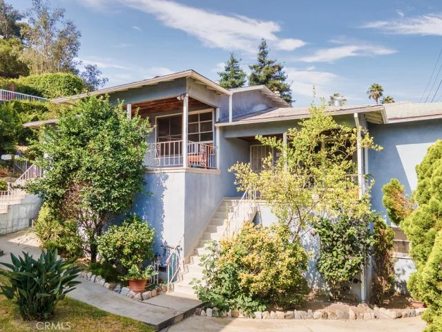 3735 Arbolada, Los Angeles, CA 90027
