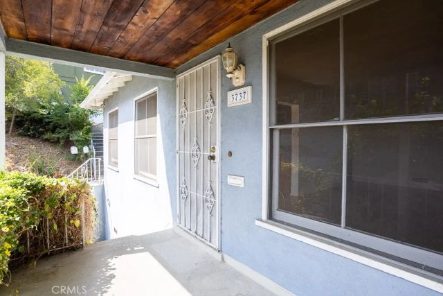 3735 Arbolada, Los Angeles, CA 90027
