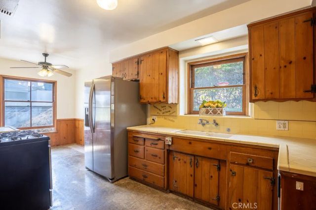 3735 Arbolada, Los Angeles, CA 90027