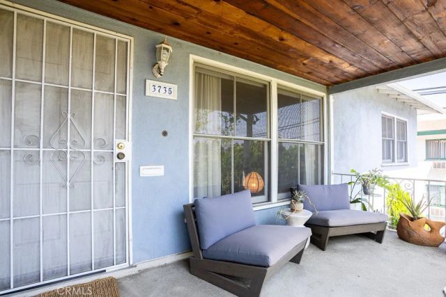 3735 Arbolada, Los Angeles, CA 90027