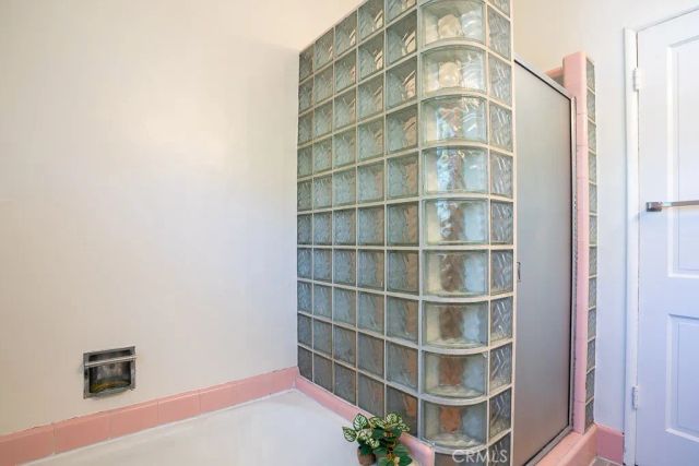 3735 Arbolada, Los Angeles, CA 90027