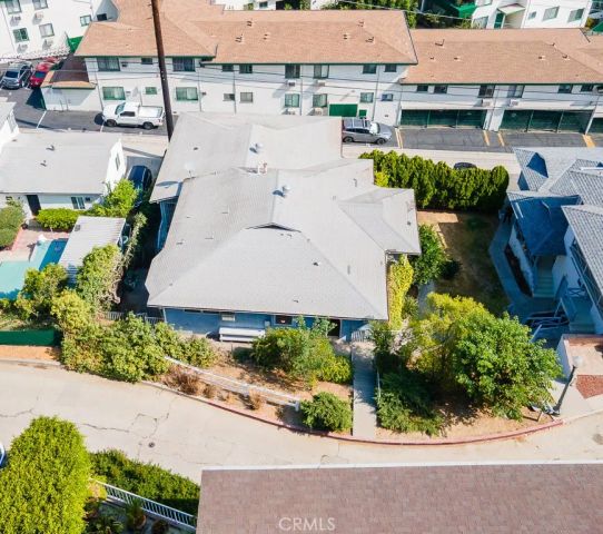 3735 Arbolada, Los Angeles, CA 90027