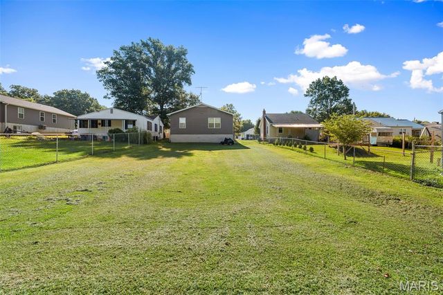 827 Woodrow Avenue, Festus, MO 63028