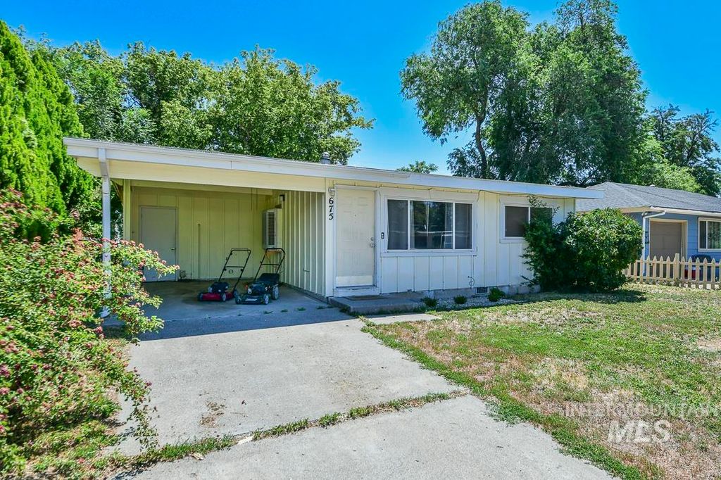 675 S 13th, Mountain Home, ID 83647