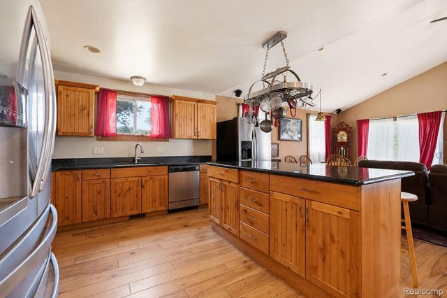 11583 Cape Cod Street, Taylor, MI 48180