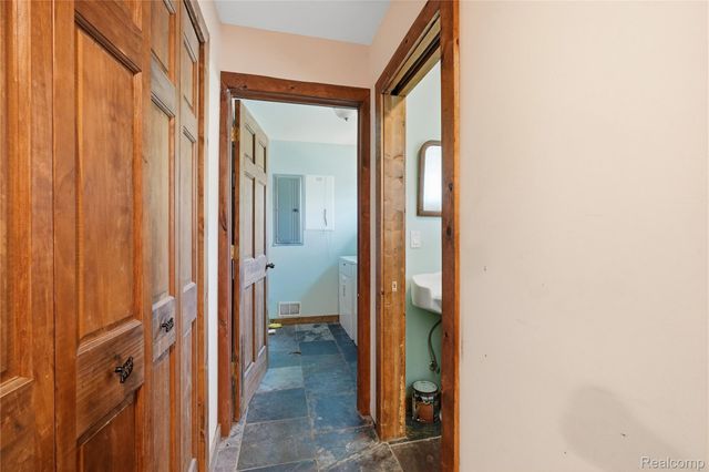 11583 Cape Cod Street, Taylor, MI 48180
