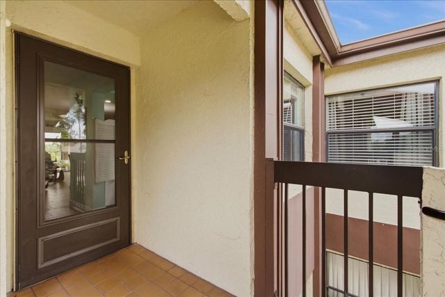 6111 LAKE POINTE DRIVE 202, Orlando, FL 32822