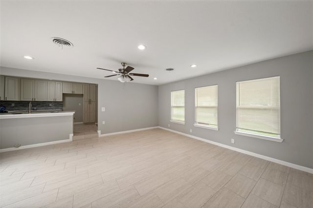 5755 Belvedere Street, Houston, TX 77021