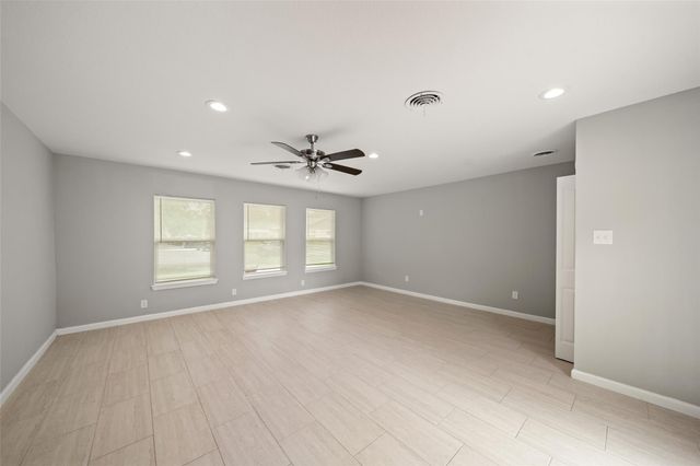 5755 Belvedere Street, Houston, TX 77021