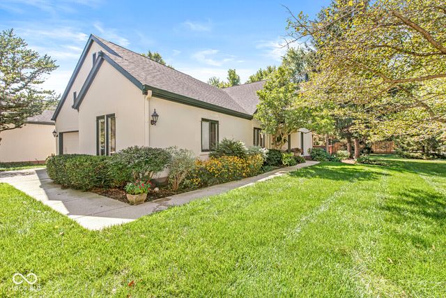 4422 Edinburgh Point, Indianapolis, IN 46228