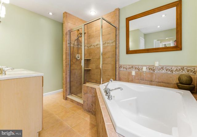 232 EDGEWOOD AVE, Audubon, NJ 08106