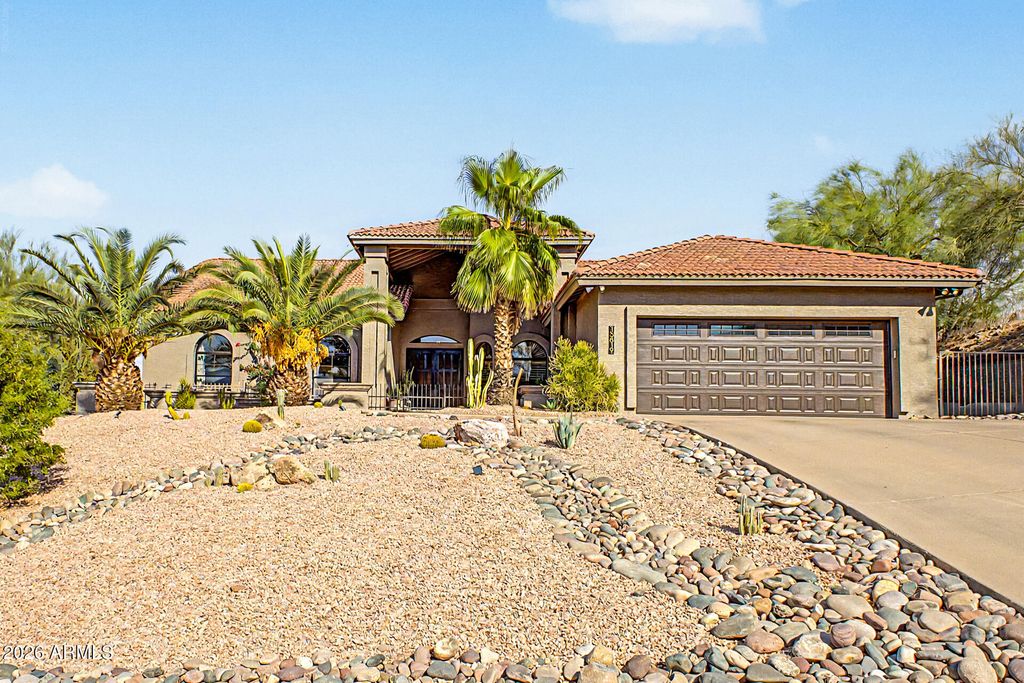 13819 N ARROWWEED Drive, Fountain Hills, AZ 85268 — exterior