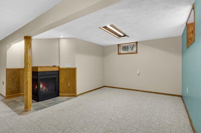 7072 Brian Drive, Centerville, MN 55038