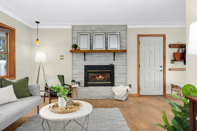 7072 Brian Drive, Centerville, MN 55038