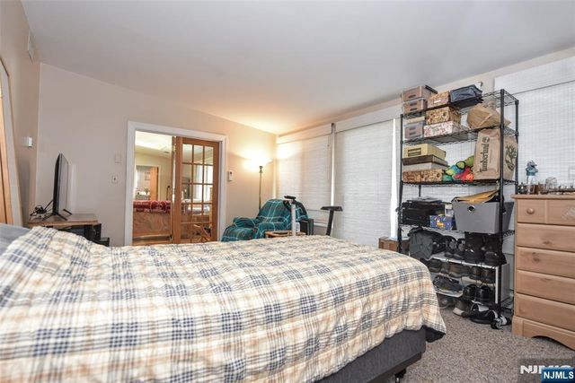 31 Susan Avenue, Midland Park, NJ 07432