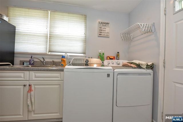 31 Susan Avenue, Midland Park, NJ 07432